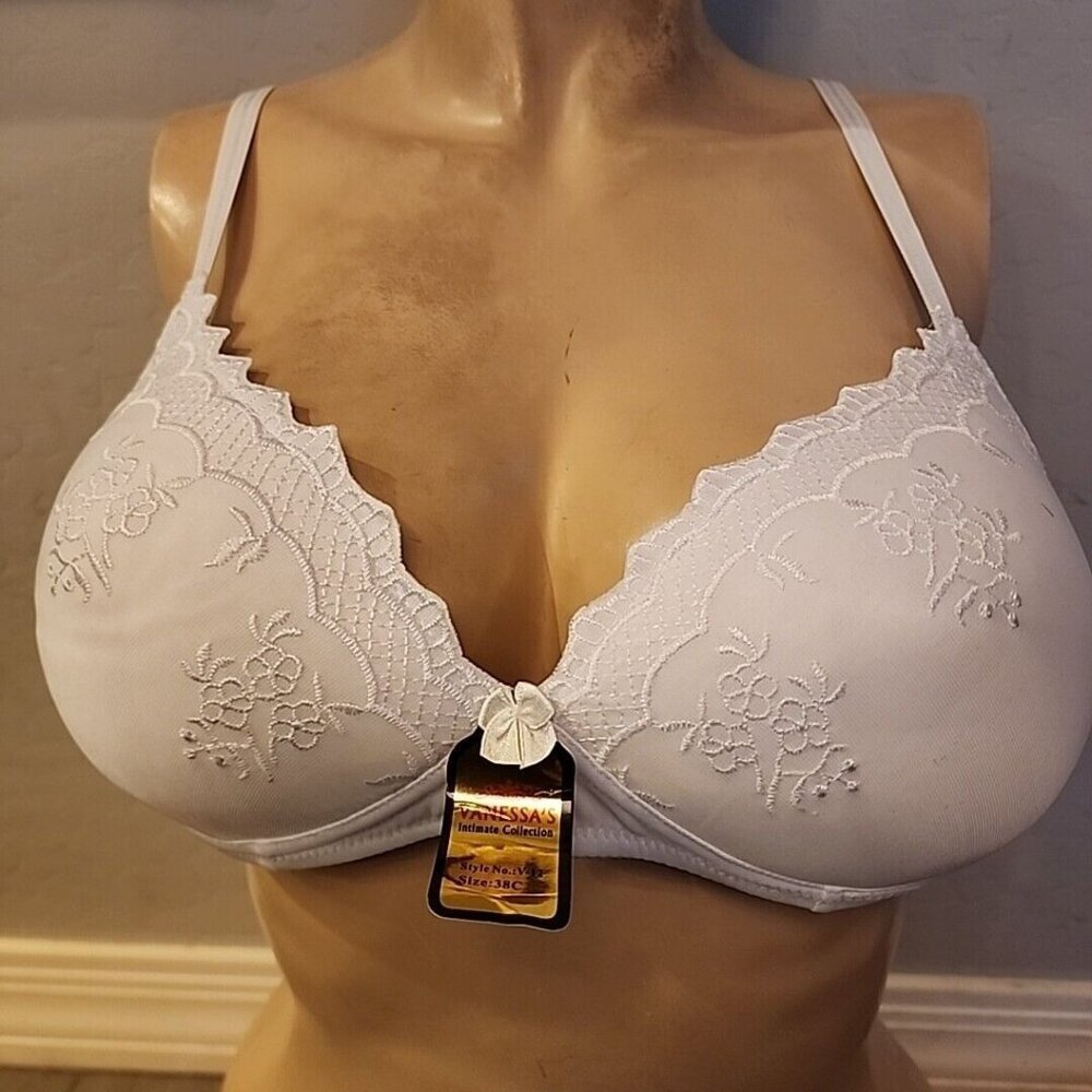 Vintage NWT Walgreens Vanessa Bra 38C White Wireless Lined